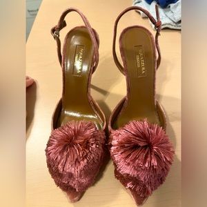 Beautiful aquazzura pompon pumps in mauve velvet